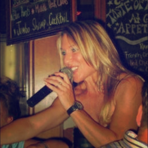 Meet your Posher, Michele - Picture 1 of 1